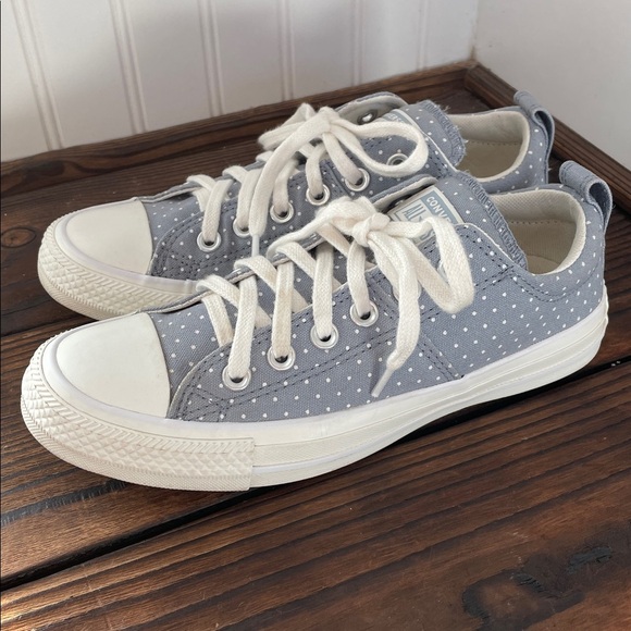 Converse Chuck Taylor Madison Low Top Blue and White Polka Dot Sneakers - Picture 4 of 8